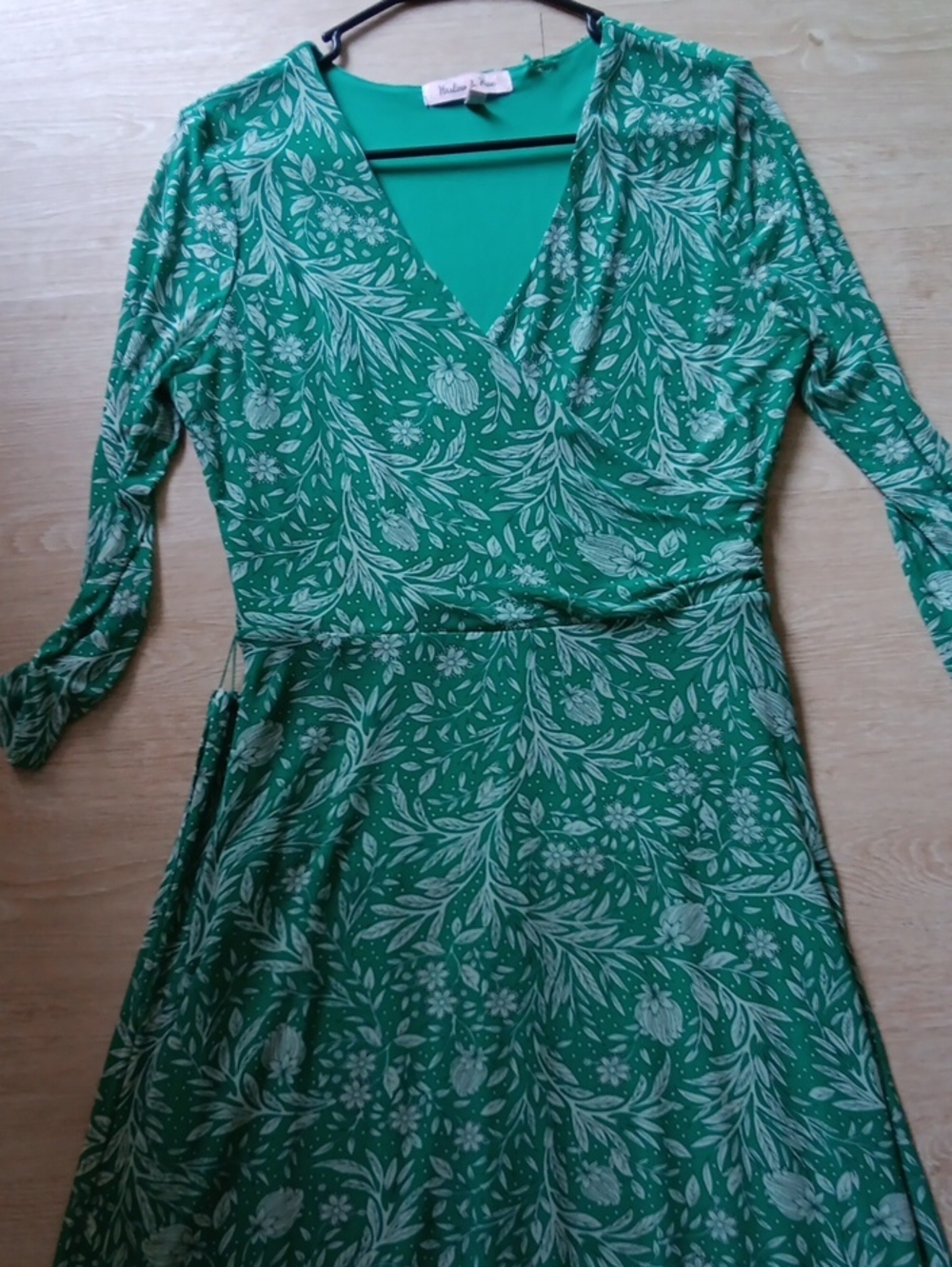 Green Floral Wrap-Style Long Sleeve Dress